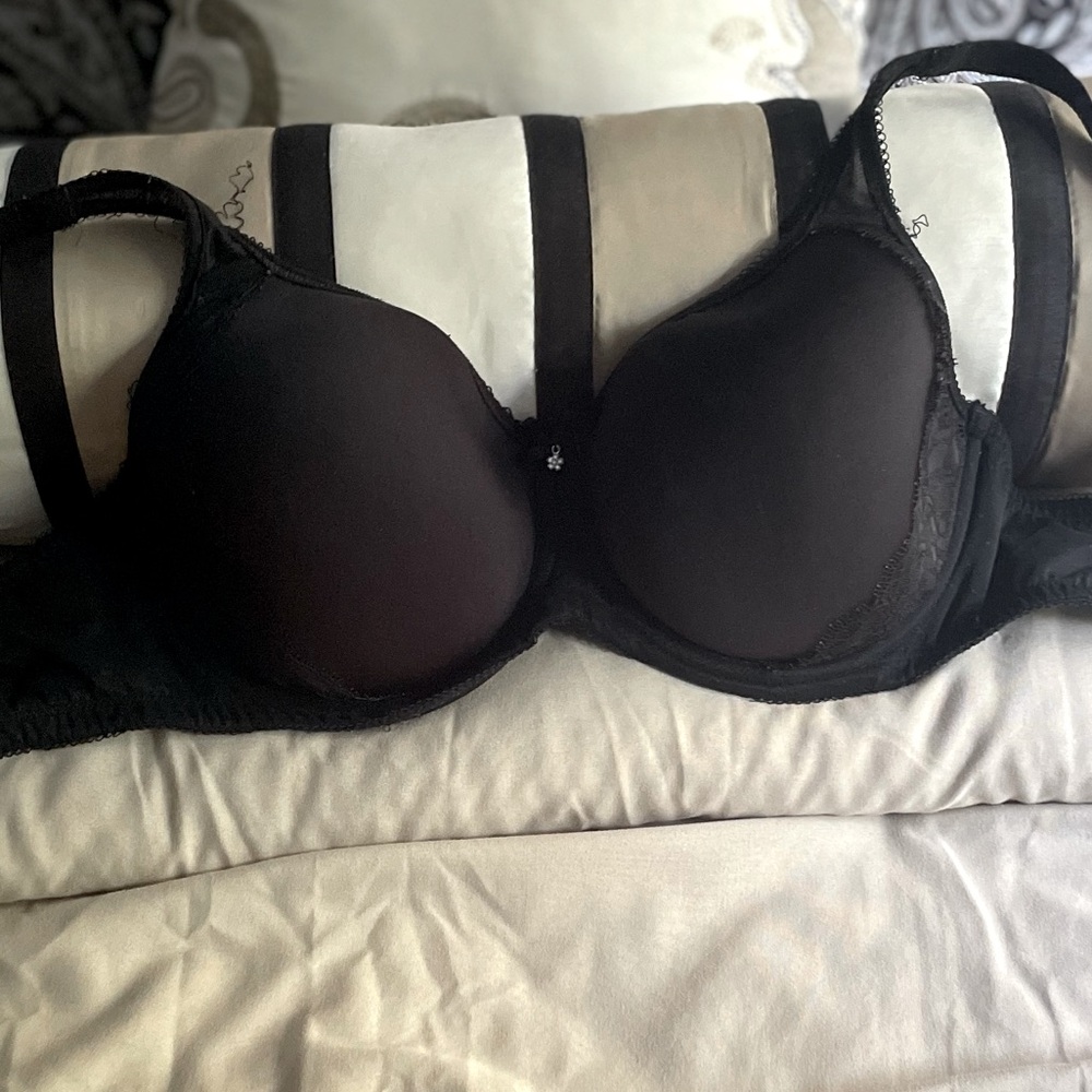 Wacoal 34 F Bra